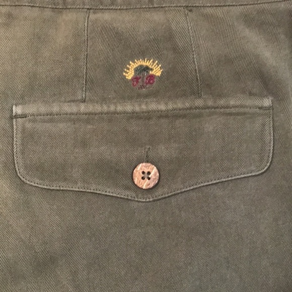 Tommy Bahama Olive Green Pleated Front 100% Silk Shorts size 34 - Picture 3 of 8